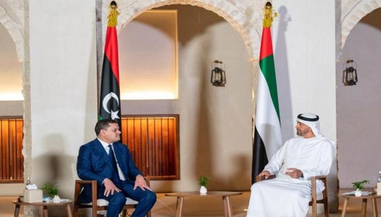 جانب من لقاء ولي عهد أبوظبي ورئيس الحكومة الليبية