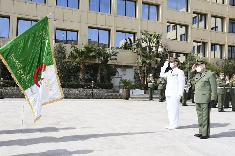 جانب من مراسم استقبال قائد أركان الجيوش الفرنسية بالجزائر