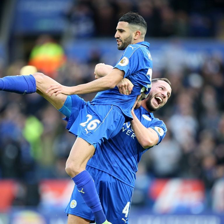 رياض محرز مع داني درينكووتر في ليستر سيتي رياض محرز نجم فريق مانشستر سيتي ومنتخب الجزائر