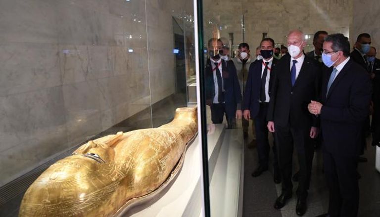 الرئيس التونسي في متحف الحضارة