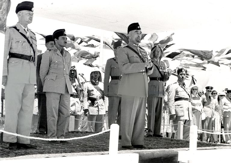 الملك عبدالله الثاني خلال تدريب عسكري