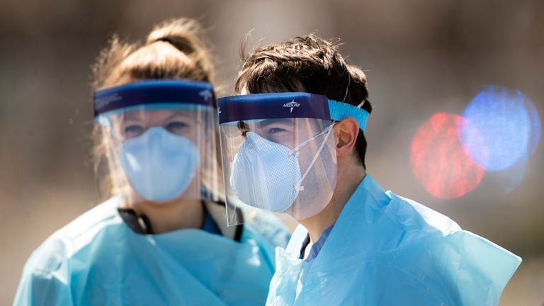 كورونا حول العالم كورونا يواصل الانتشار حول العالم