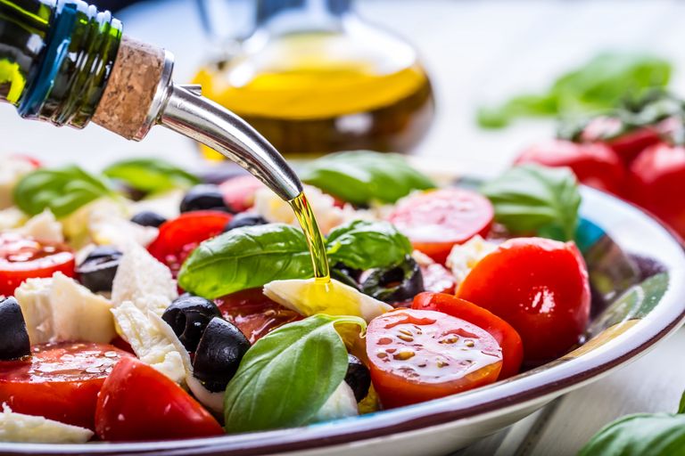 الغذاء منخفض الدهون يخفض مستويات الكوليسترول وكذلك هرمون التستوستيرون