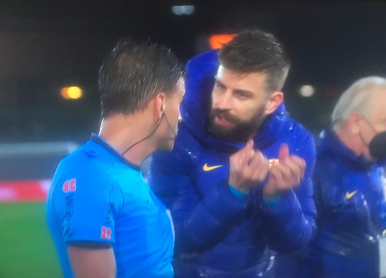 جيرارد بيكيه وجيل مانزانو ريال مدريد ضد برشلونة