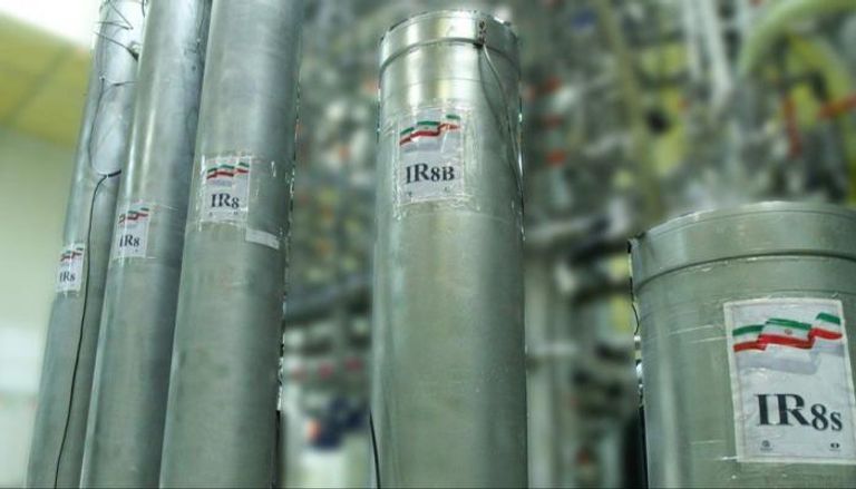 أجهزة طرد مركزي في مفاعل نطنز - الفرنسية