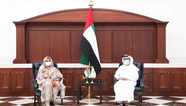 لقاء مدير عام صندوق أبوظبي مع وزيرة الخارجية السودانية 