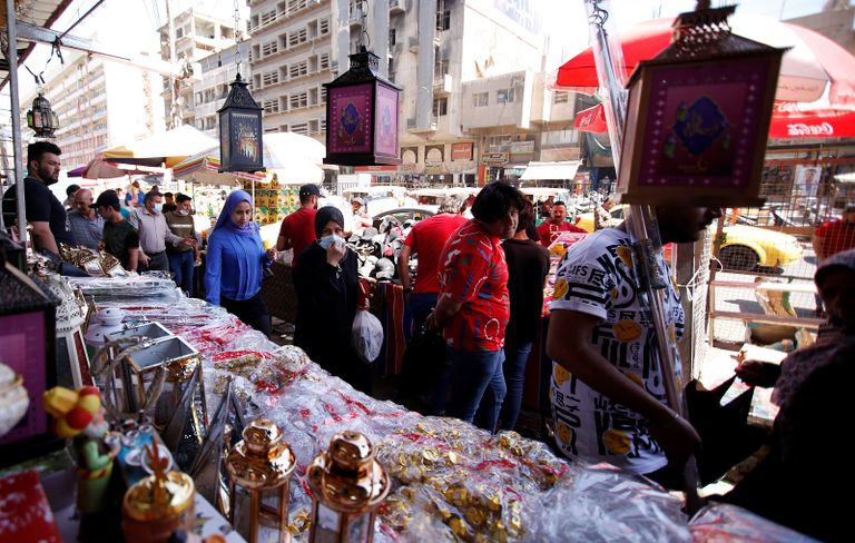 الأسواق العراقية ببغداد تعرض بضاعة رمضان