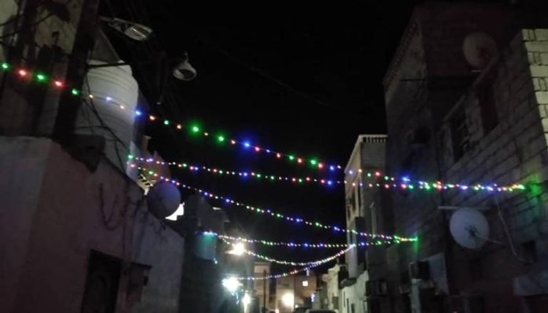أنوار رمضان تزين شوارع مدينة عدن اليمنية