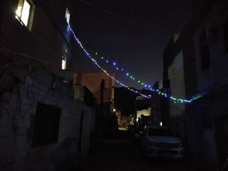 أنوار رمضان تزين شوارع مدينة عدن اليمنية