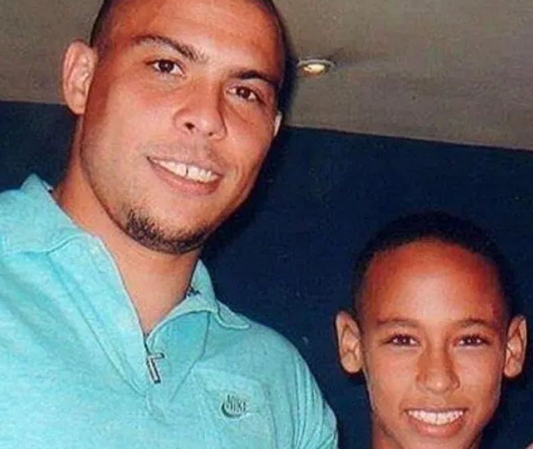 كيليان مبابي طفلا مع كريستيانو رونالدو