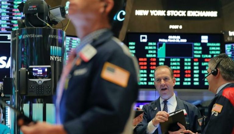 متابعة مستمرة لأسعار الأسهم