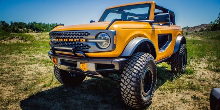طراز فورد Ford Bronco أكثر 10 سيارات أناقة في تصميم الشبكة الأمامية