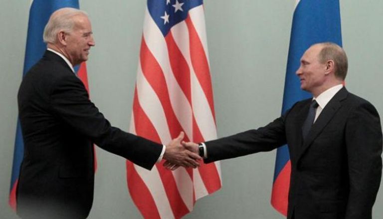 لقاء سابق بين بوتين وبايدن