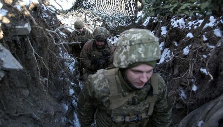 روسيا تحشد قواتها على الحدود مع أوكرانيا - أرشيفية