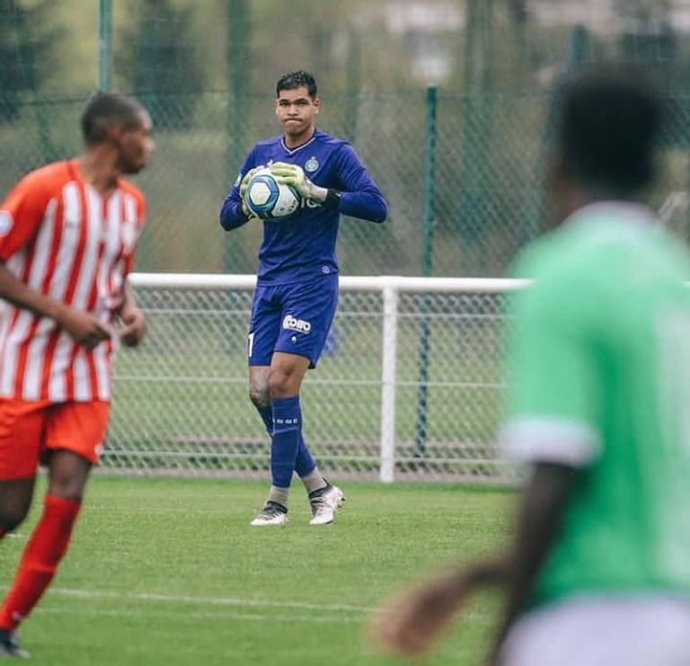 نبيل وناس، موهبة سانت إيتيان الفرنسي وهاب رايس مبولجي