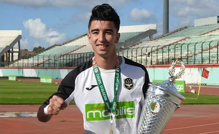 محمد لامين عمورة مواجهة من الدوري الجزائري