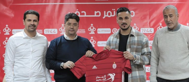 محمد المنير من مباراة في الدوري الليبي