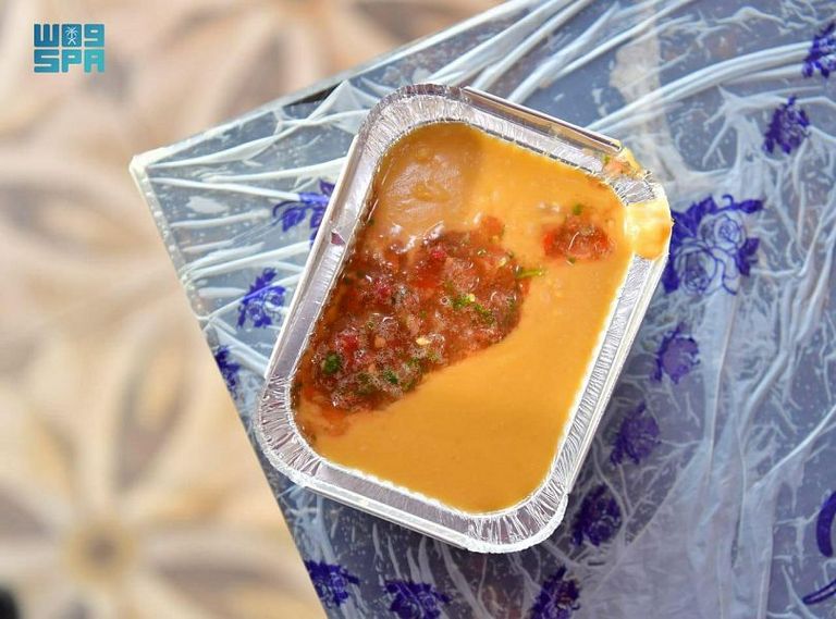 أكلات تزين مائدة رمضان في مكة