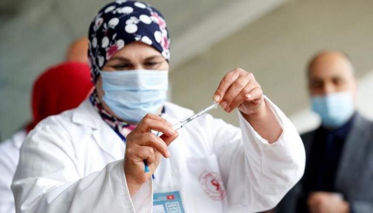 موجة ثالثة من فيروس كورونا تجتاح تونس