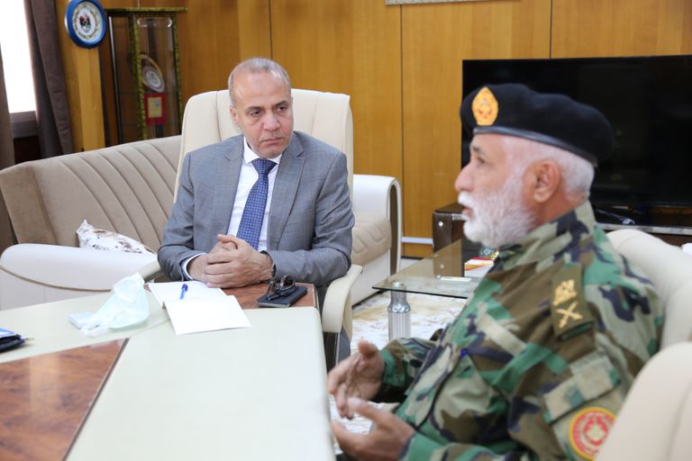 اللافي يجتمع مع عدد من أعضاء اللجنة العسكرية (الرئاسي)