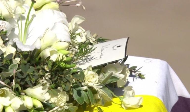 الملكة إليزابيث الثانية أثناء جنازة زوجها الأمير فيليب