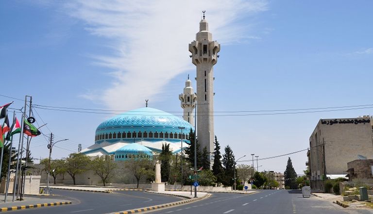 الحكومة الأردنية تحظر صلاة التراويح في المساجد