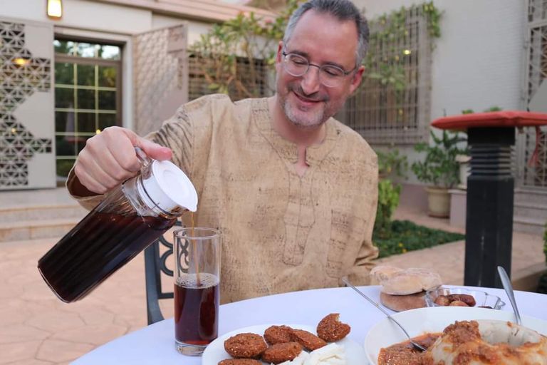 السفير الأمريكي بالخرطوم وزوجته