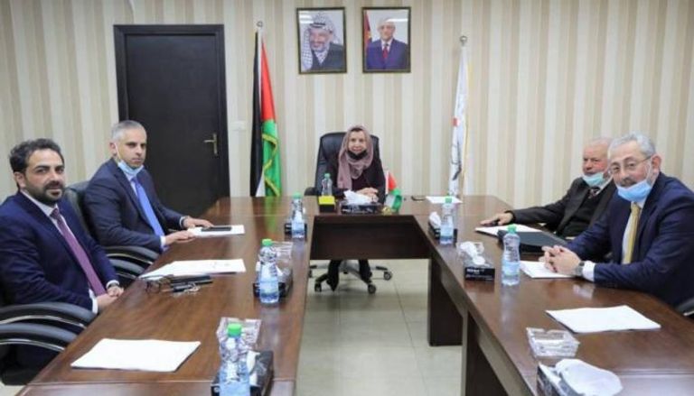 أعضاء من هيئة محكمة الانتخابات الفلسطينية
