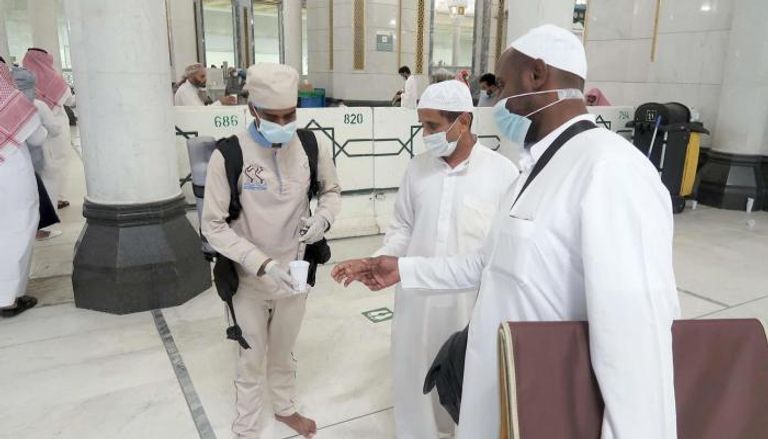 السعودية تطبق إجراءات مكافحة كورونا