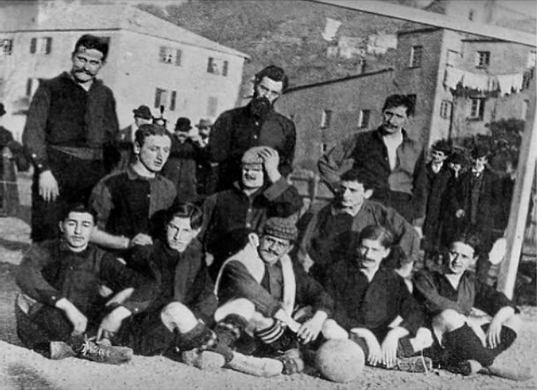 فريق جنوى الإيطالي