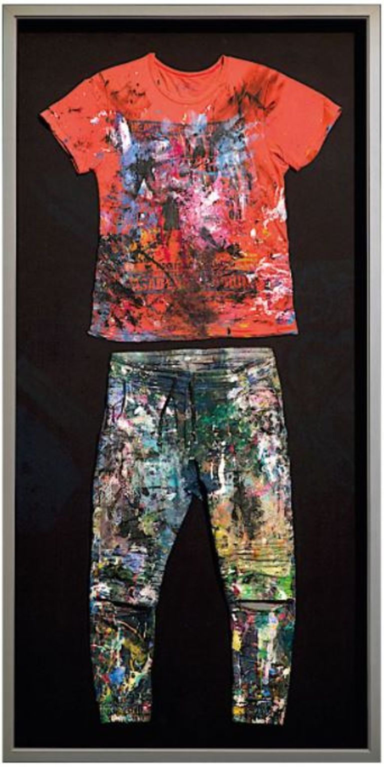 جانب من المعروضات بالمزاد