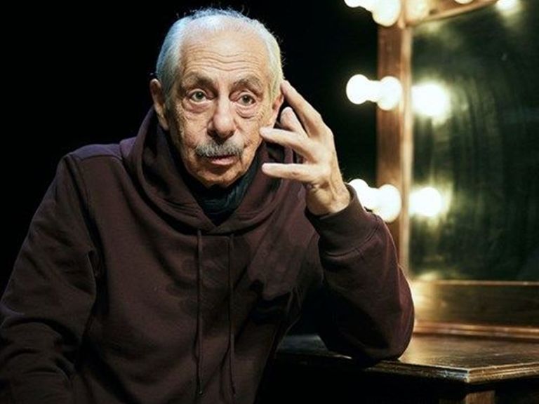 الفنان المسرحي غنجو أرقال أمام النيابة العامة التركية