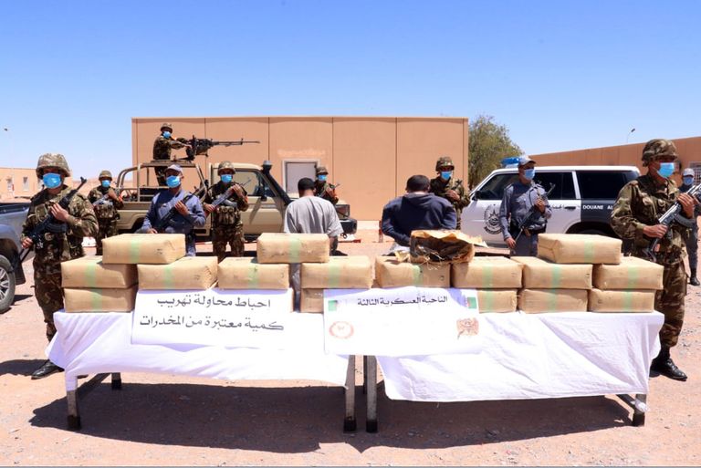 كمية من المخدرات ضبطتها وحدة عسكرية تابعة للجيش الجزائري