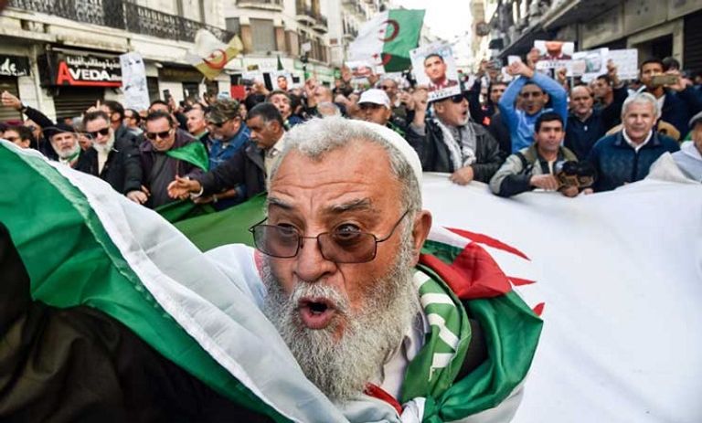 عناصر إخوانية في مظاهرات سابقة- أرشيفية