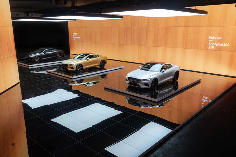 بولستر 1  طراز A6 Etron