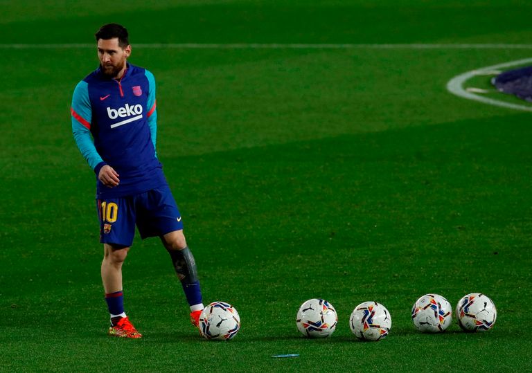 ليونيل ميسي قائد برشلونة تراجع القيمة السوقية لنجوم كرة القدم