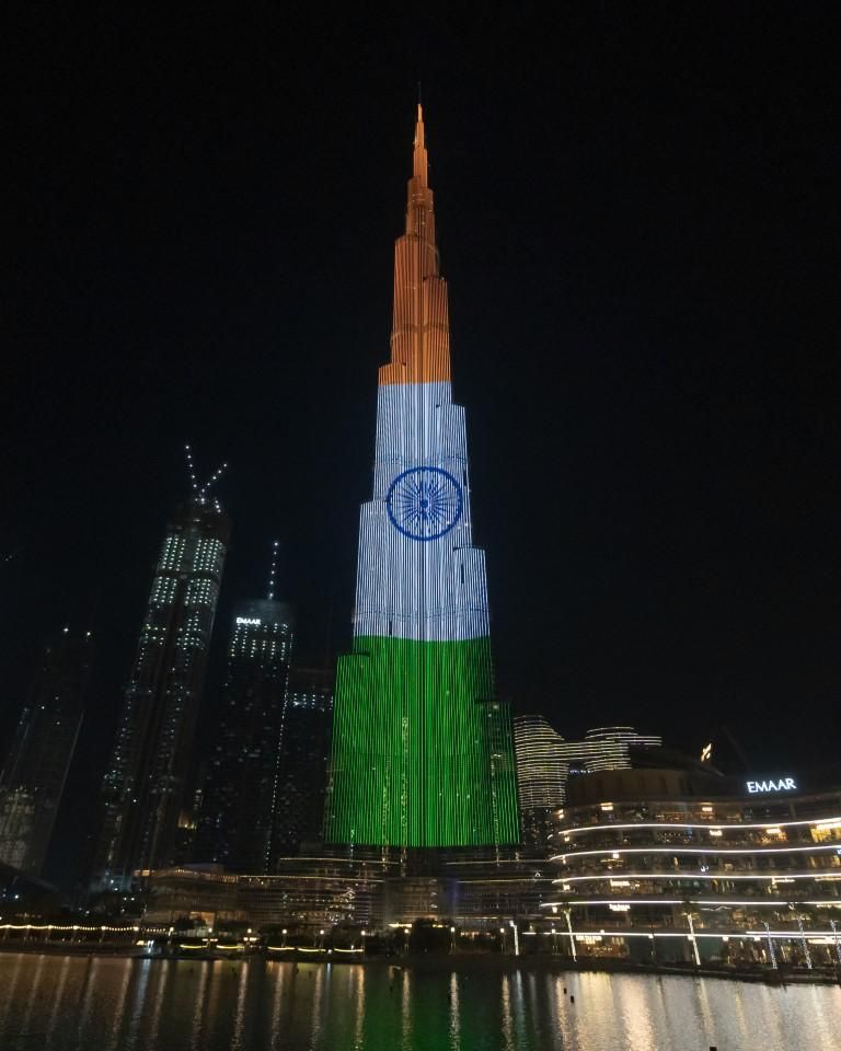 الإمارات تتضامن مع الهند في مواجهة كورونا