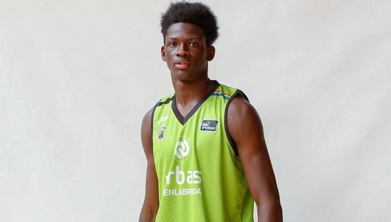 باسالا باجايوكو أصغر لاعب في تاريخ الدوري الإسباني لكرة السلة