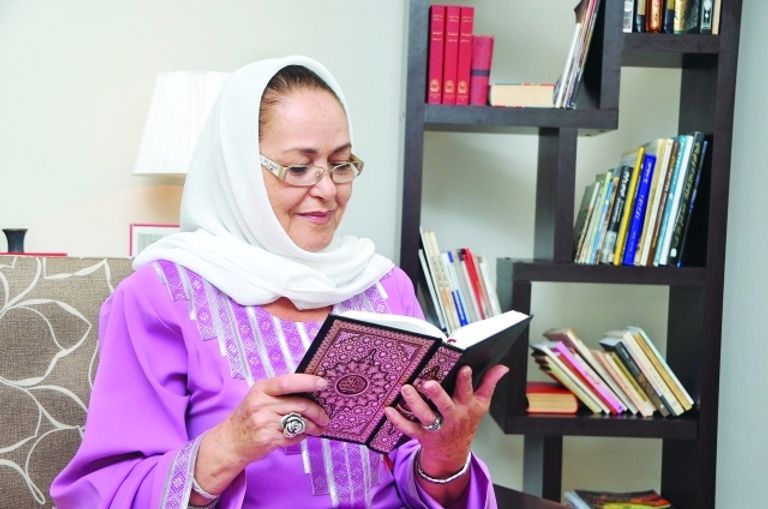 الفنانة الجزائرية القديرة بهية راشدي - أرشيفية الفنانة الجزائرية القديرة بهية راشدي - أرشيفية