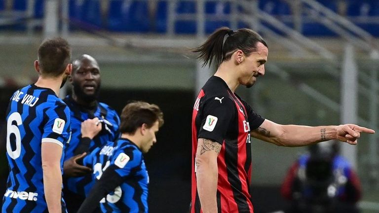 المشادة الشهيرة لزلاتان إبراهيموفيتش وروميلو لوكاكو