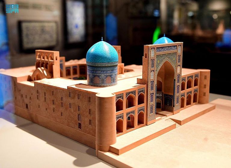 جانب من معرض "شَطْرَ المَسْجد"  جانب من معرض "شَطْرَ المَسْجد"