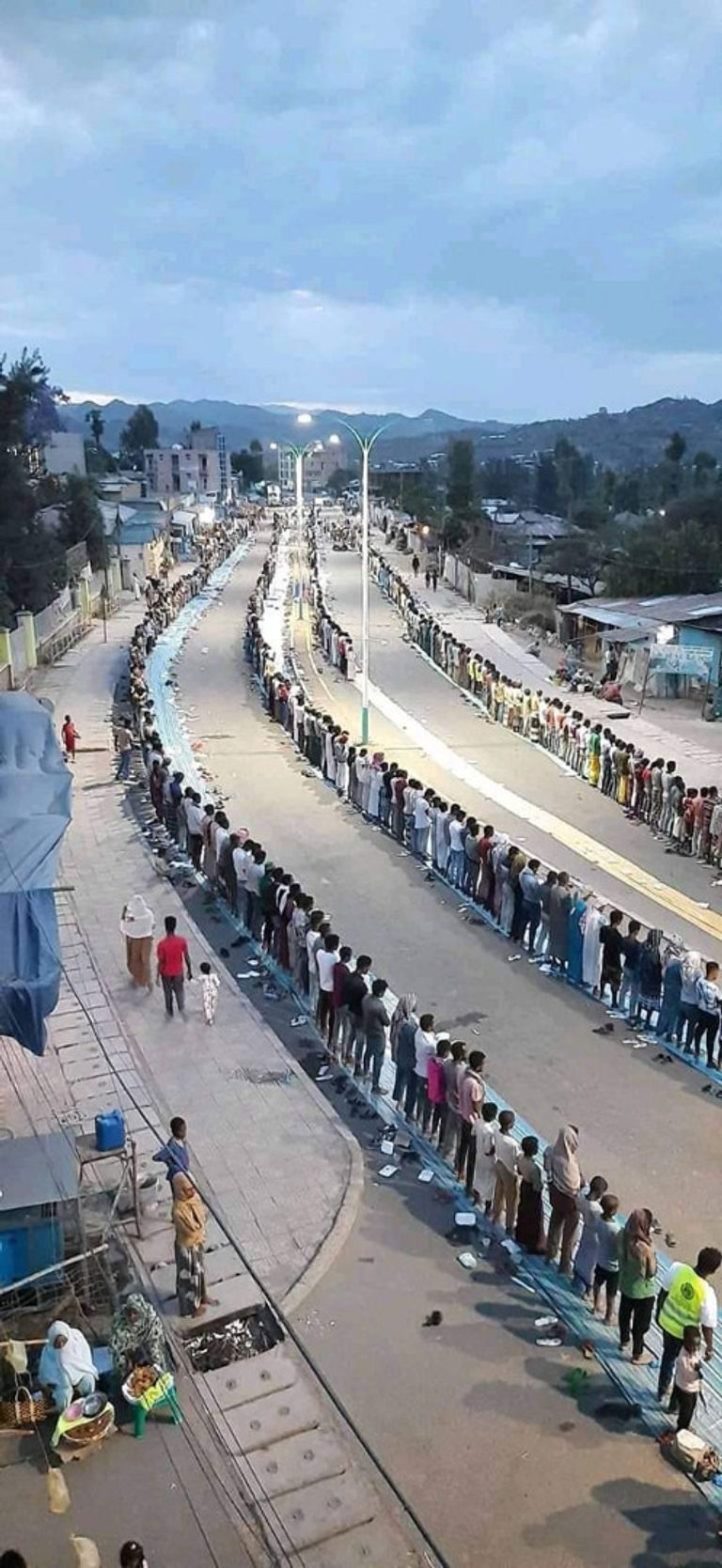 مائدة إفطار جماعي بمدينة باتي الإثيوبية