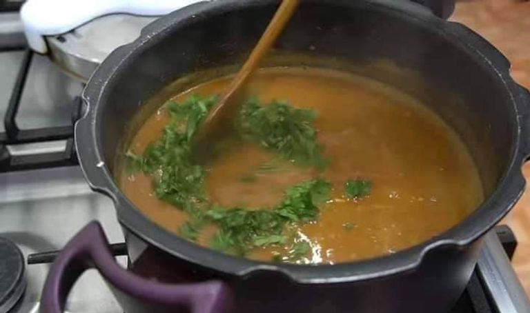 الحريرة سيدة الأطباق الرمضانية بمحافظات غرب الجزائر الحريرة سيدة الأطباق الرمضانية بمحافظات غرب الجزائر