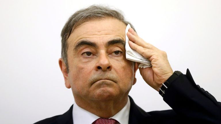 كارلوس غصن الرئيس السابق لشركة نيسان