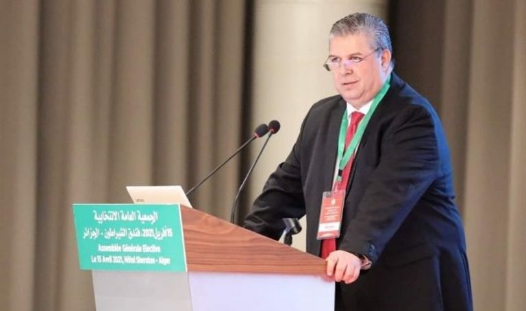 شرف الدين عمارة منتخب الجزائر