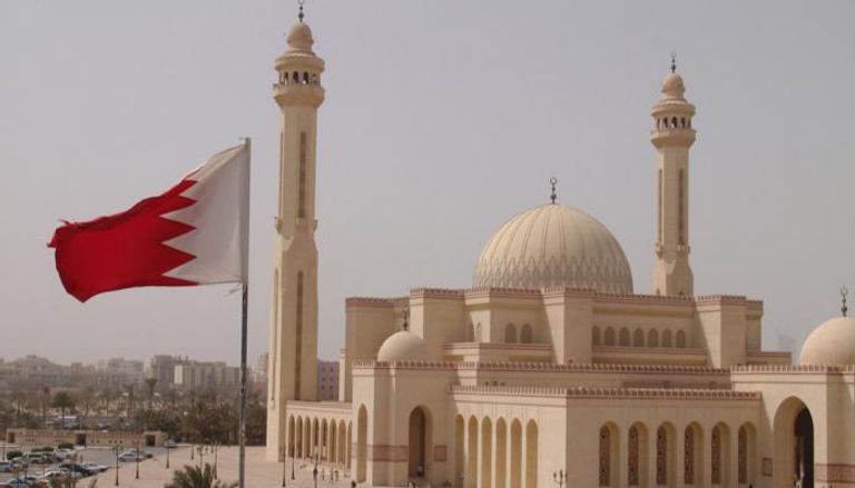 البحرين تسمح بالصلاة في المساجد