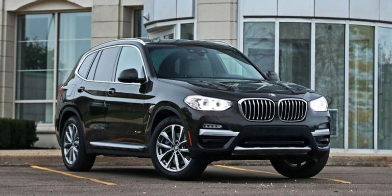 طراز بي إم دبليو X3 طراز أودي RSQ8