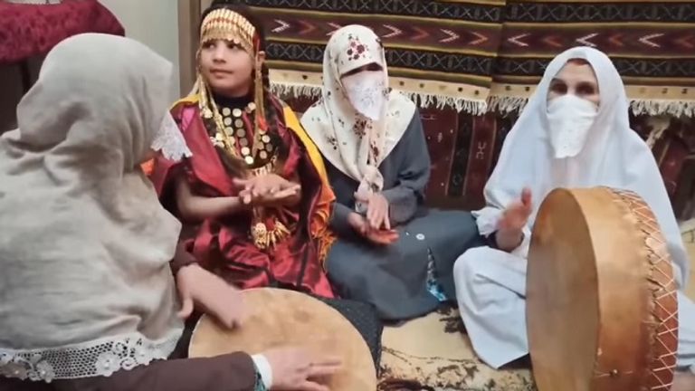 التشعبينة عادة رمضانية قديمة لاستقبال رمضان بالجزائر التشعبينة عادة رمضانية قديمة لاستقبال رمضان بالجزائر