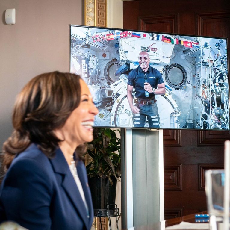 الرئيس الأمريكي جو بايدن، ونائبته كامالا هاريس