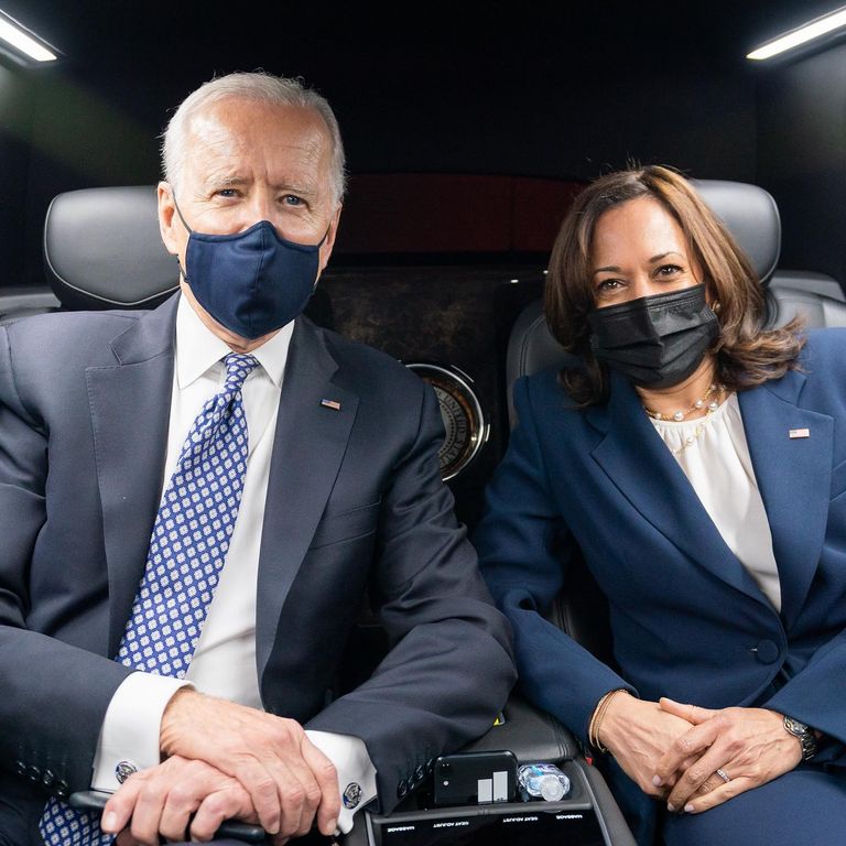 الرئيس الأمريكي جو بايدن، ونائبته كامالا هاريس